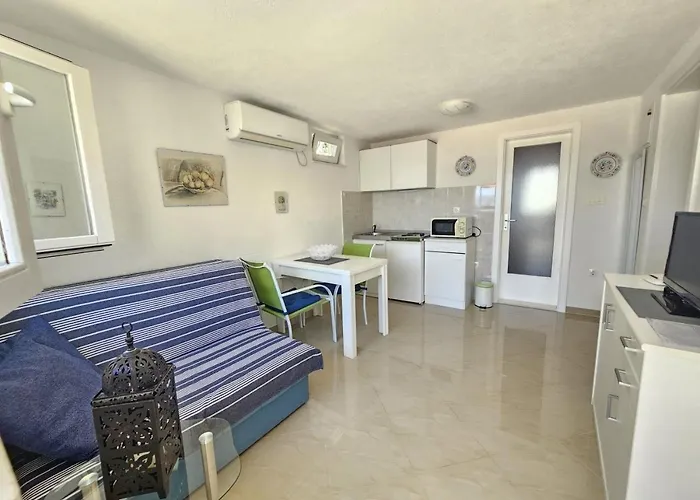Lejlighed Blanka Nv - With Terrace, Grill And Parking